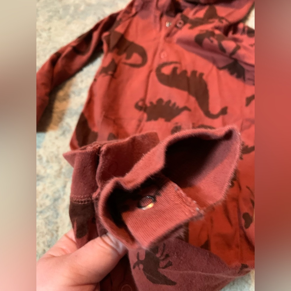 2 carters rompers - Picture 10 of 13